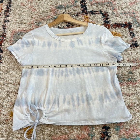 Aerie blue tie dye cropped keyhole tie front top - Picture 5 of 6